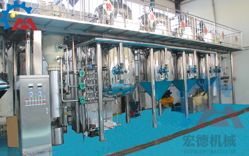 <a href=/jinglian/23.html target=_blank class=infotextkey>牡丹籽油精炼设备</a>