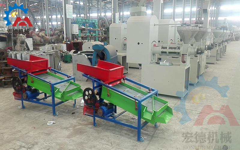 <a href=/zhayouji/ target=_blank class=infotextkey>榨油机</a>生产厂家